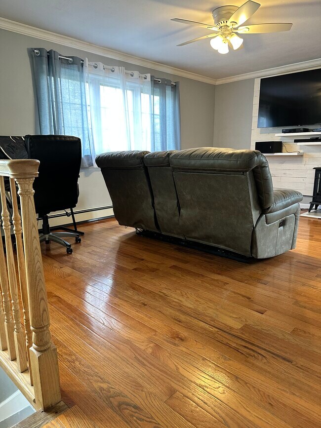 170 Magnolia Dr Unit Selden, Selden, NY 11784 Apartments in Selden