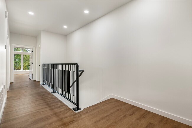 Foto del edificio - 949 SE 10th St