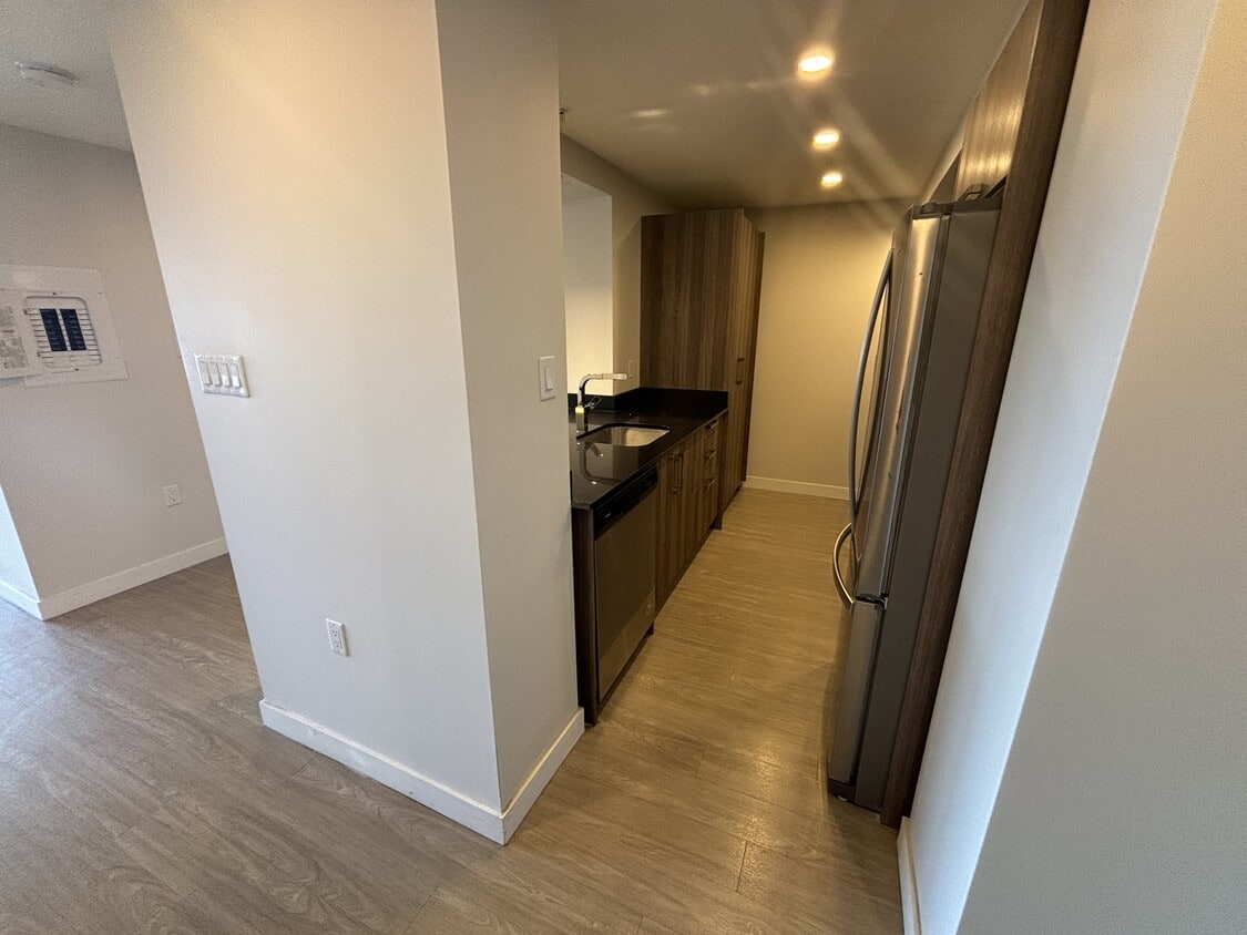 Photo principale - 5633-P5633 Fenwick St