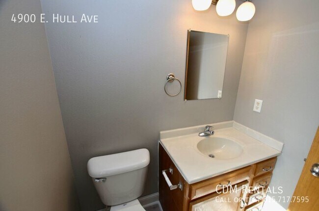 Foto del edificio - Desirable Brook Run Village Home!
