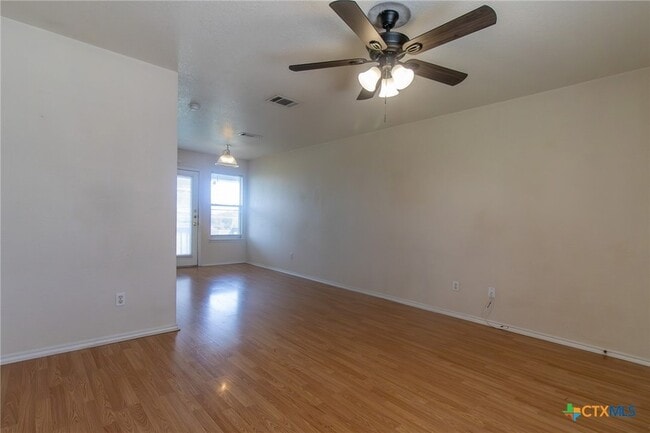 Foto del edificio - 5710 Greengate Dr