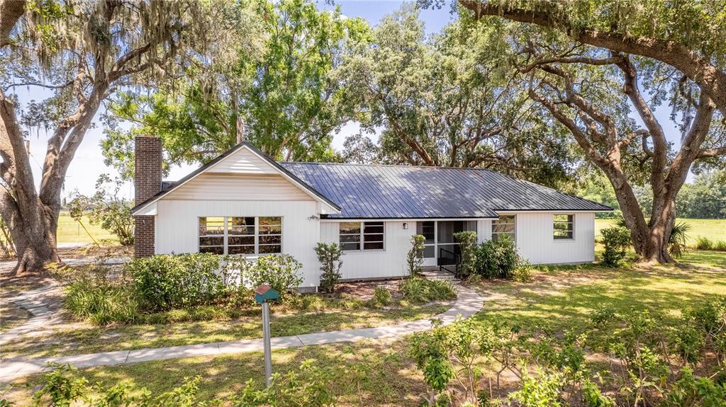 Foto principal - 5005 Lillian Lee Rd