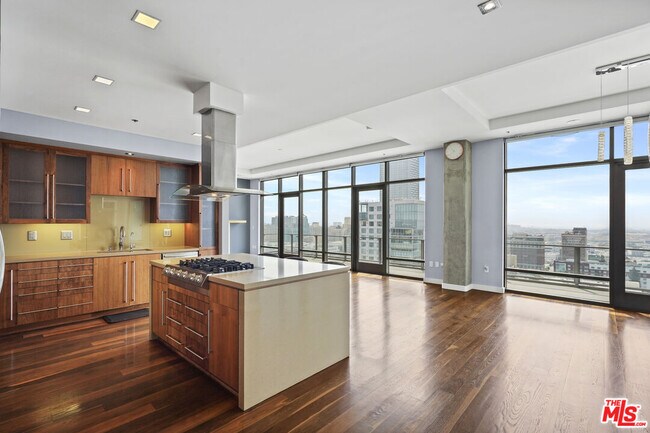 Foto del edificio - 1100 S Hope St