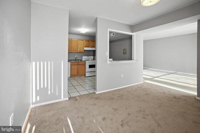 Foto del edificio - 8693 Greenbelt Rd