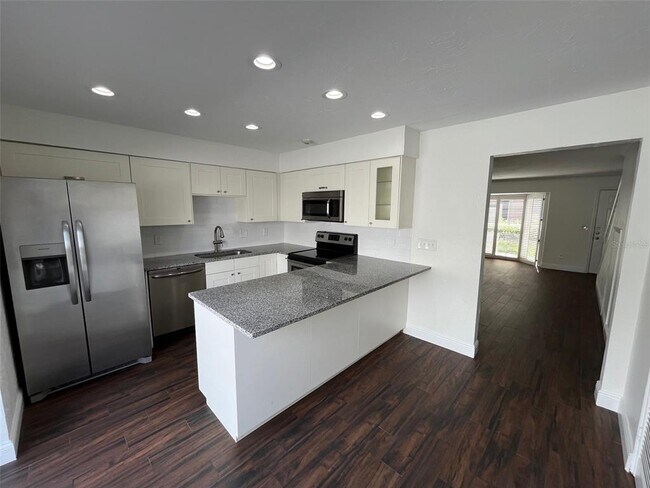 Foto del edificio - 301 S Bungalow Park Ave
