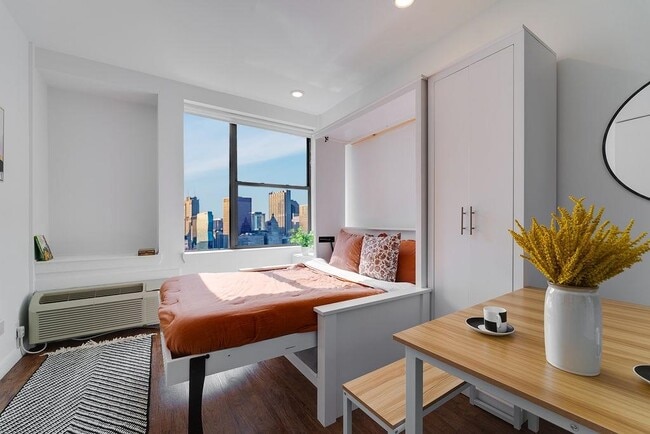 Building Photo - 253 ACADEMY St