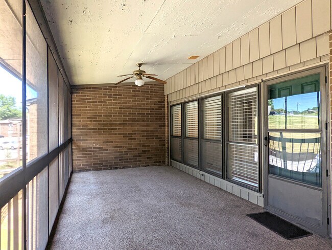 Building Photo - 189 Berlin Dr