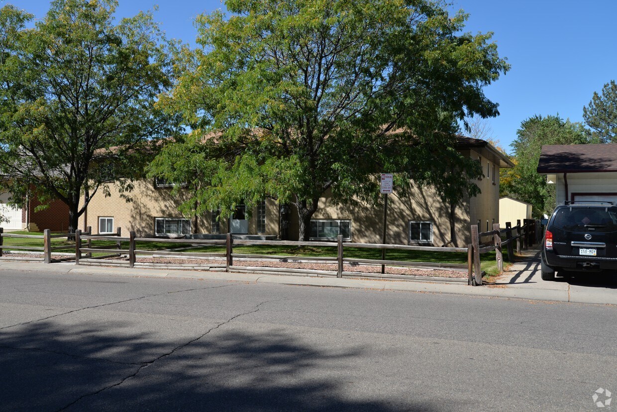 Building Photo - 259 S 10th Ave