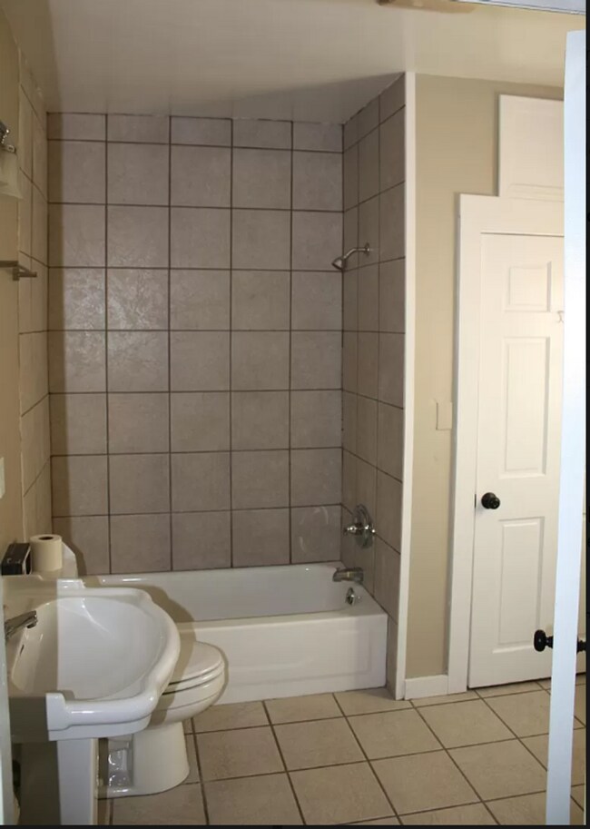 Foto del edificio - 1214 State St