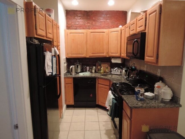 Foto del edificio - 1122 Commonwealth Ave