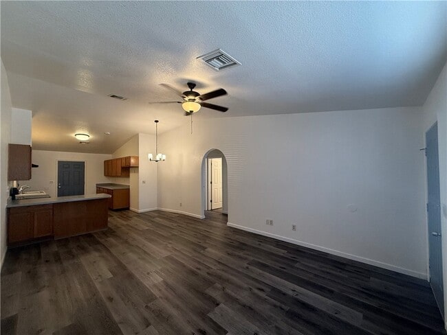 Foto del edificio - 3551 N Verdugo Rd