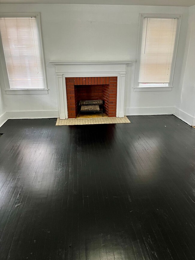 Foto del edificio - Three Bedroom - Two Bath House