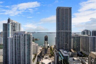 Building Photo - 1010 Brickell Ave