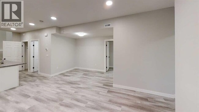 Building Photo - 13001-1104B 104B St