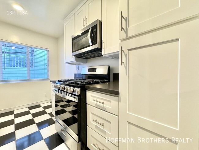 Building Photo - 8229 De Longpre Ave