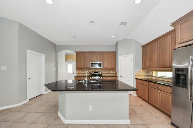 Foto del edificio - 2402 Village Lakes Dr