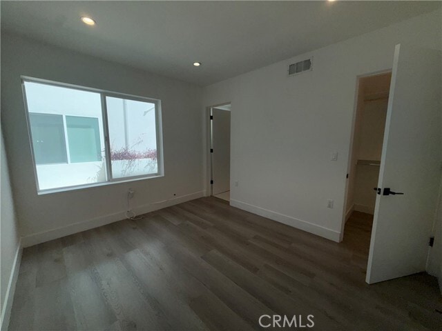 Foto del edificio - 21719 Hart St