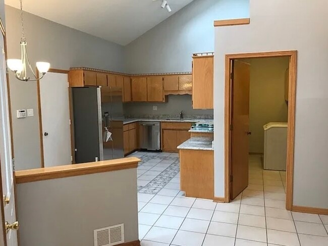 Foto del edificio - 11256 Lakefield Dr