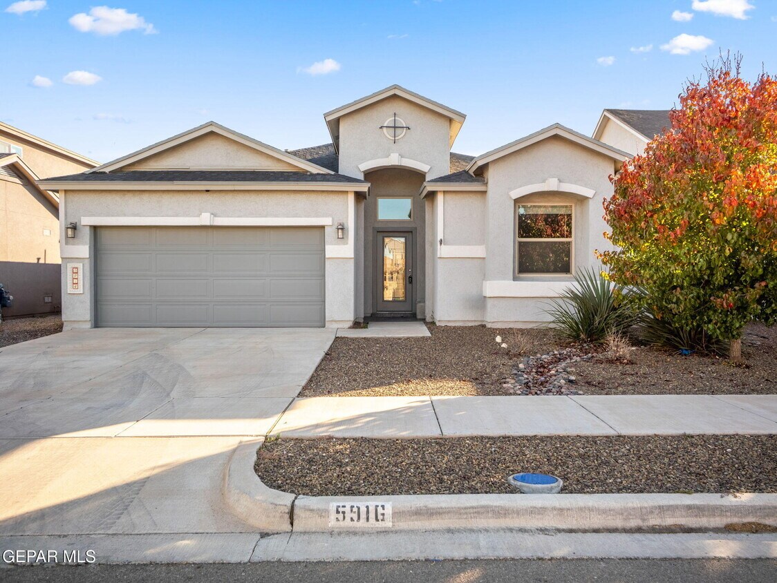 Foto principal - 5916 Hidden Acres Dr