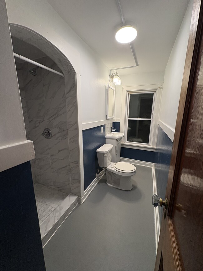 Building Photo - 366 Penora St