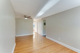 Building Photo - 6770 Blakemore St
