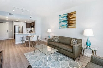 Building Photo - 4836 Rugby Ave