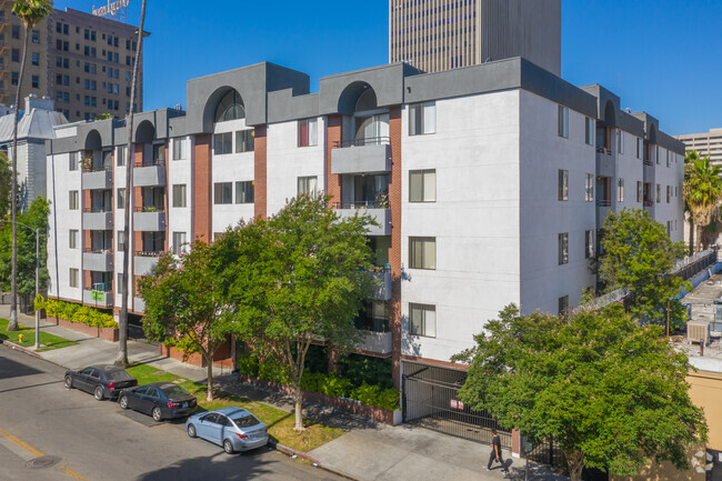 Building Photo - Kenmore Towers