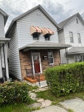 Building Photo - 1418 S Webster Ave