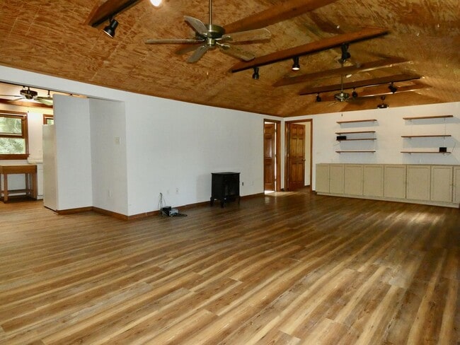 Building Photo - Pisgah Cottage