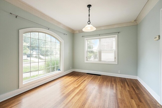 Foto del edificio - 455 Cedar St NE