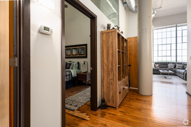 2BR, 2BA - 1097SF - Entry - Winston Factory Lofts