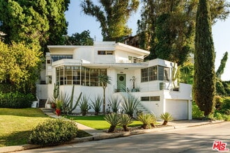 Building Photo - 1530 N Easterly Terrace