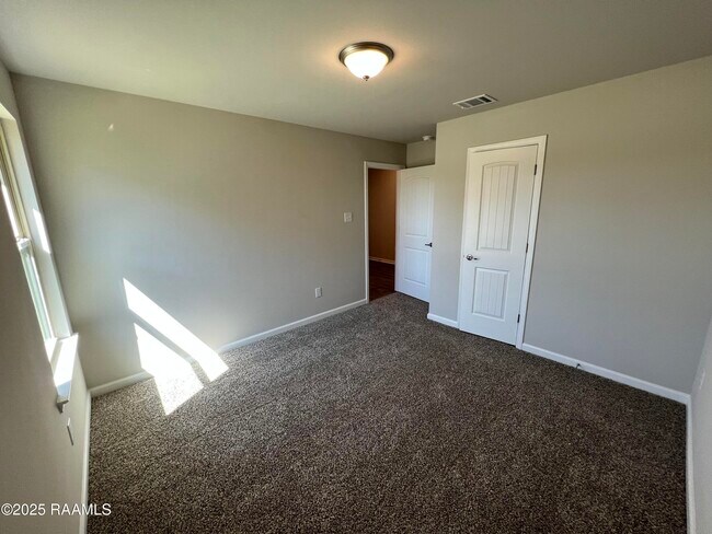 Building Photo - 209 Garden Oaks Ave