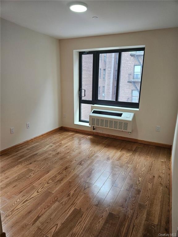 Building Photo - 3607 Greystone Ave
