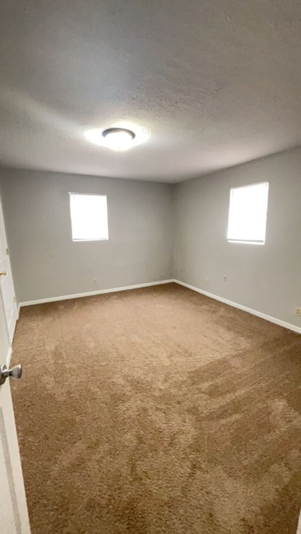 Foto del edificio - 111 S Dicks St