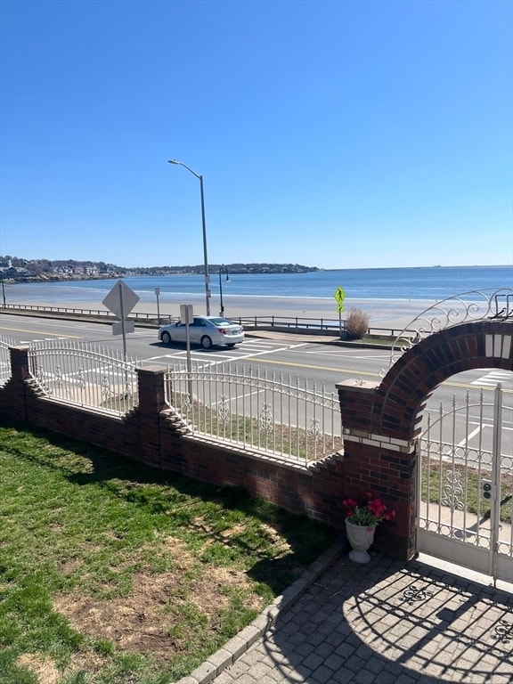 Foto del edificio - 77 Lynn Shore Dr