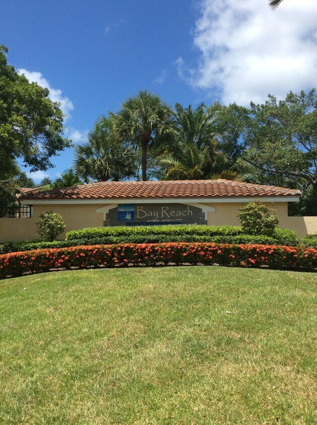 1010 Lake Shore Dr Unit 202, Lake Park, FL 33403 Condo for Rent in