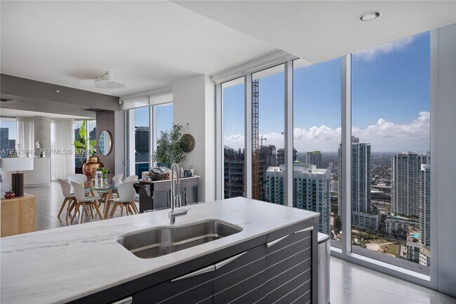 Foto del edificio - 200 Biscayne Blvd Way
