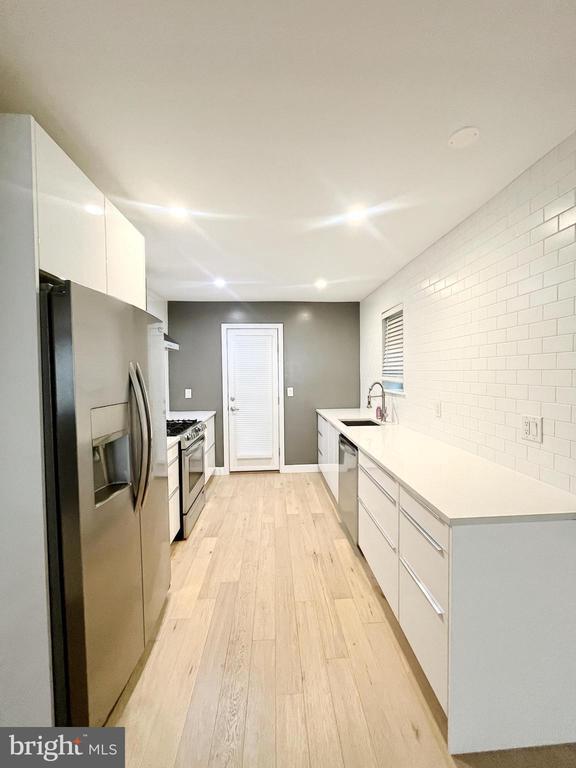 Foto del edificio - 2626 Gerritt St