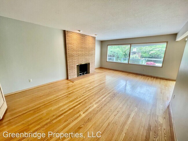 Foto del edificio - 3 br, 2 bath House - 2037 SE 102nd Ave.