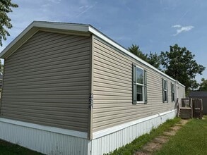 Building Photo - 2737 W Washington Center Rd