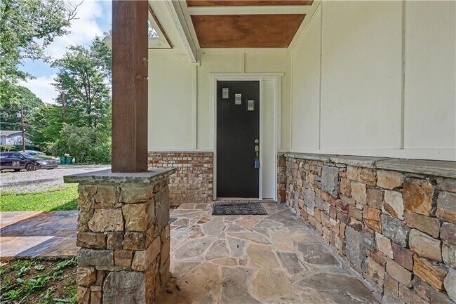 Foto del edificio - 2909 Jones Mill Rd