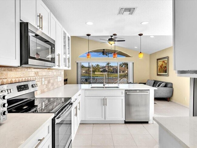 Foto del edificio - 4194 Bluff Harbor Way