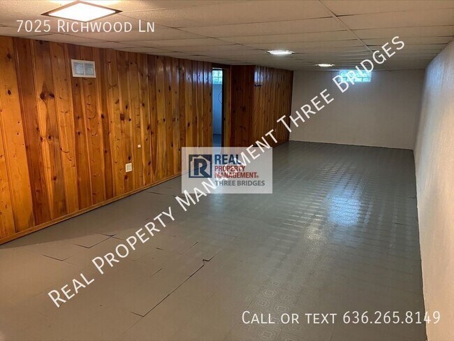 Foto del edificio - 7025 Richwood Ln