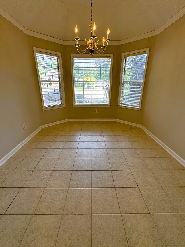 Building Photo - 2271 Lake Springs Ln