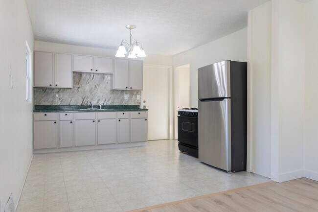 Foto del edificio - 2301 Hood Ave