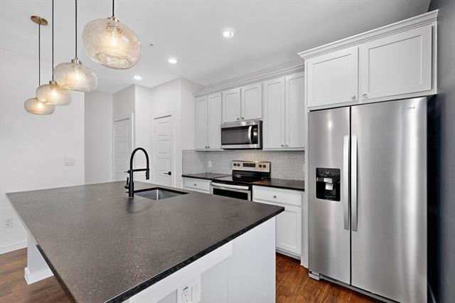 Foto del edificio - 800 S Welch St