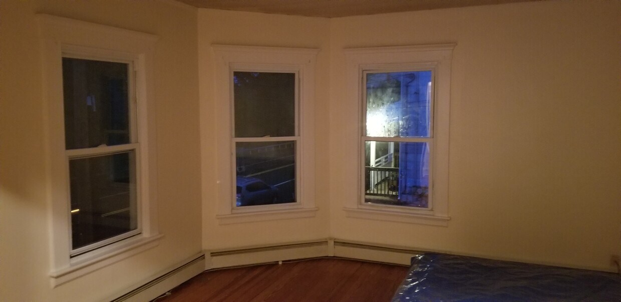 Foto principal - 718 Howe Ave