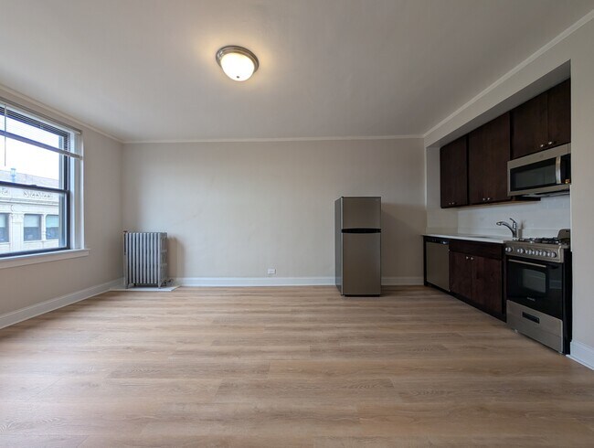 Foto del edificio - 3335 W Diversey Ave