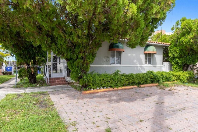 Building Photo - 280 NW 41st Ave